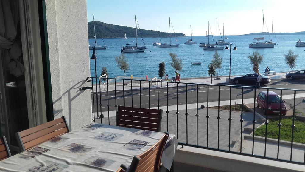 Villa Sisa Primošten Exterior foto